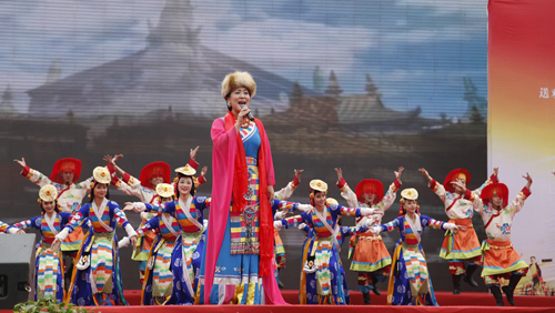 藏族女高音歌唱家,国家一级演员宗庸卓玛倾请演出